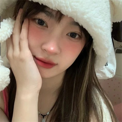 最新的2025女头像
