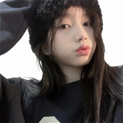 最新的2025女头像