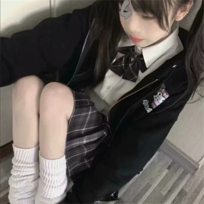 最新的2025女头像