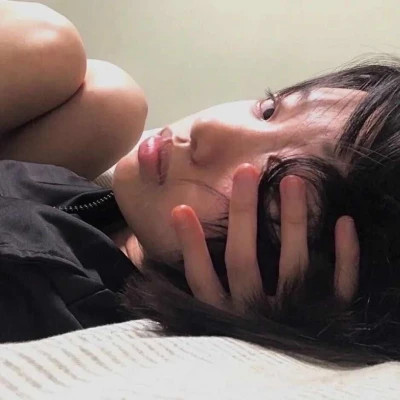 ins女生头像真人小众