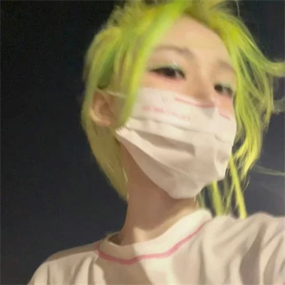 非主流新生代女生真人头像