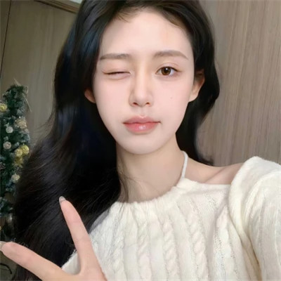 非主流新生代女生真人头像