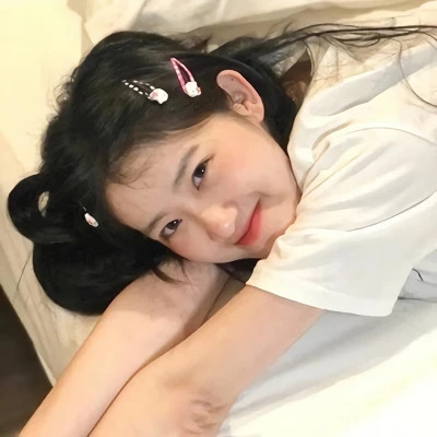 时尚精美女生头像图片