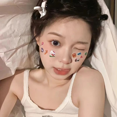 时尚精美女生头像图片