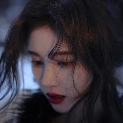 独具风格的女孩头像图片