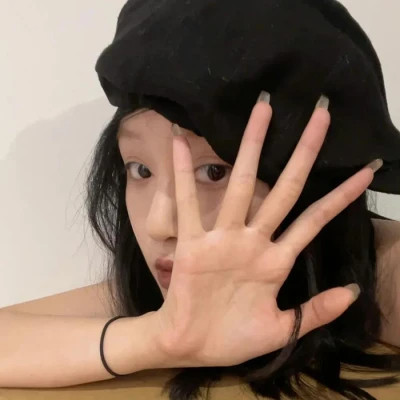 独具风格的女孩头像图片