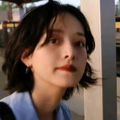 独具风格的女孩头像图片