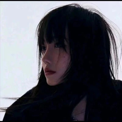独具风格的女孩头像图片
