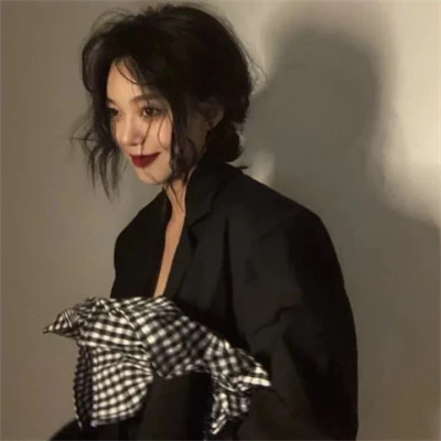 独具风格的女孩头像图片