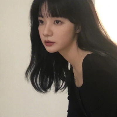 个性超酷！女生微信头像图片推荐