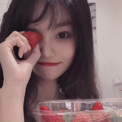 个性超酷！女生微信头像图片推荐
