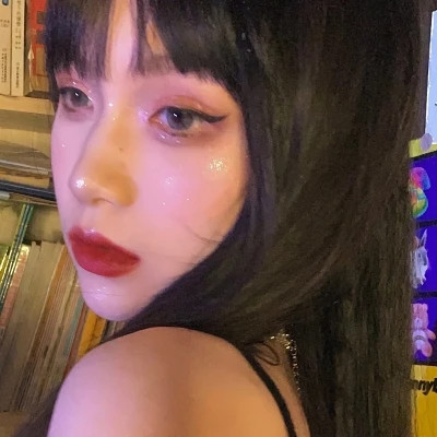 个性超酷！女生微信头像图片推荐