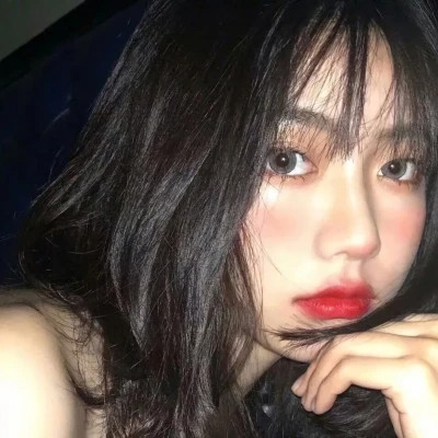 个性超酷！女生微信头像图片推荐