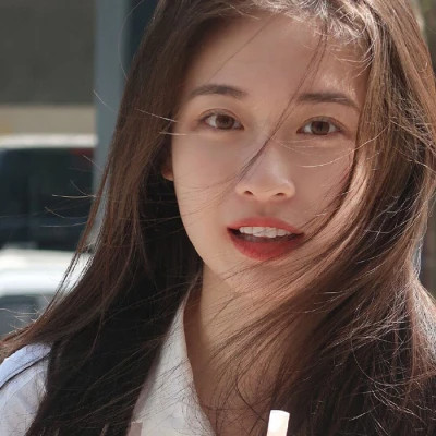 个性超酷！女生微信头像图片推荐