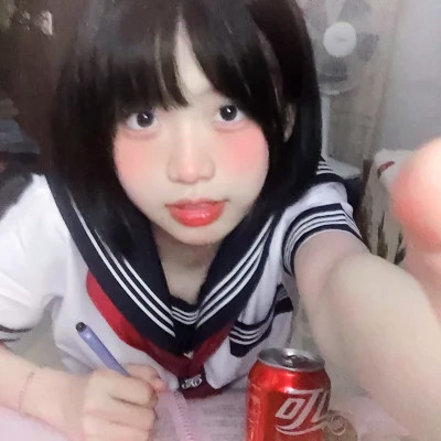 妩媚多姿的真人少女头像
