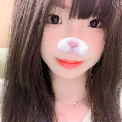 妩媚多姿的真人少女头像