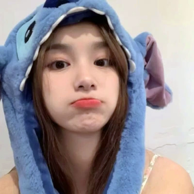 妩媚多姿的真人少女头像