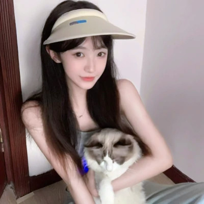 妩媚多姿的真人少女头像