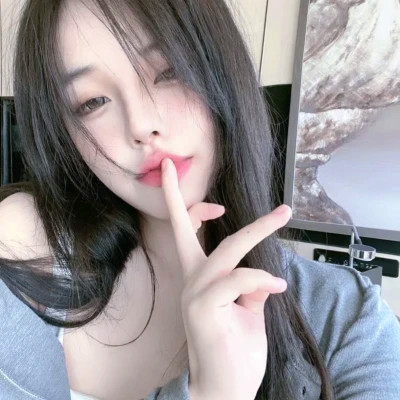 妩媚多姿的真人少女头像