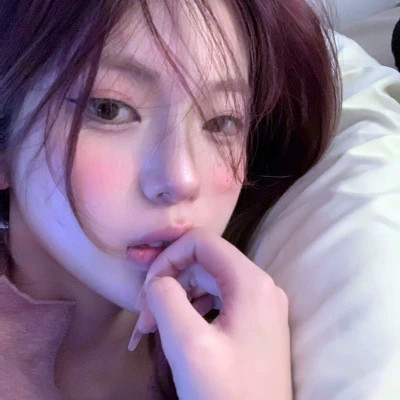 青春洋溢的真人少女头像