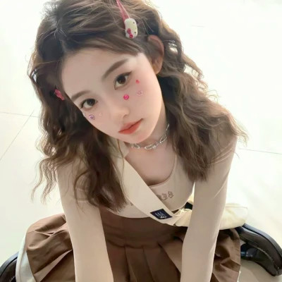 青春洋溢的真人少女头像