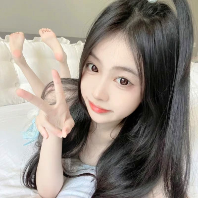青春洋溢的真人少女头像