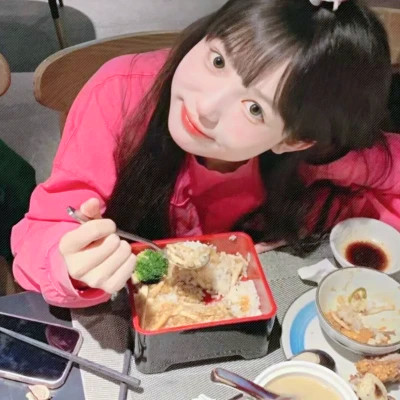 魅力四射的真人少女头像