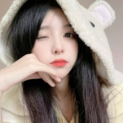 魅力四射的真人少女头像