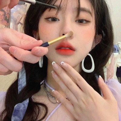 魅力四射的真人少女头像