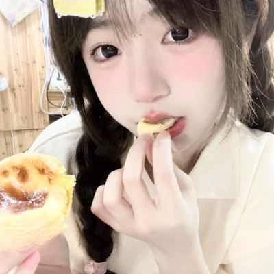 魅力四射的真人少女头像
