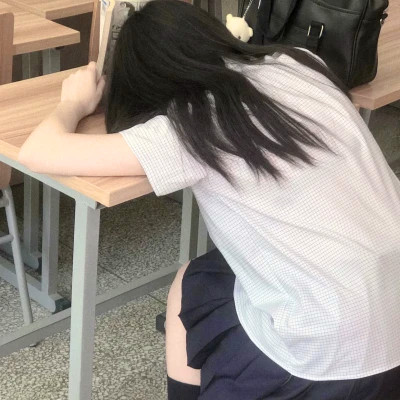 魅力四射的真人少女头像