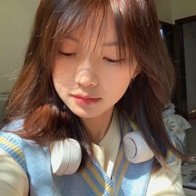 魅力四射的真人少女头像