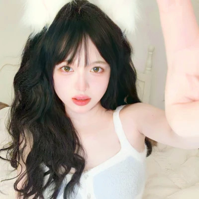 魅力四射的真人少女头像