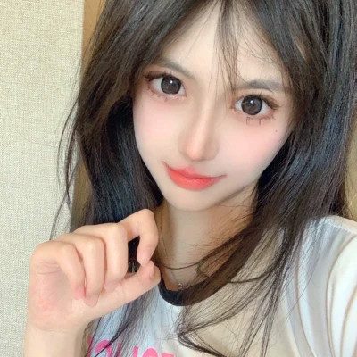 神仙般的真人少女头像