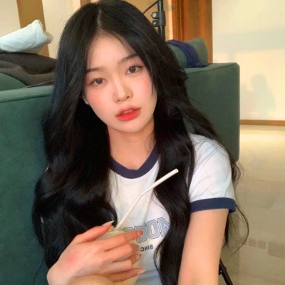 神仙般的真人少女头像