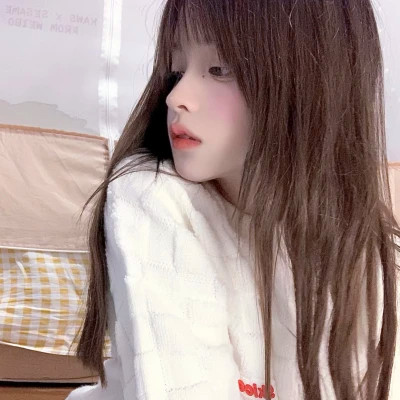 大气优雅的真人少女头像
