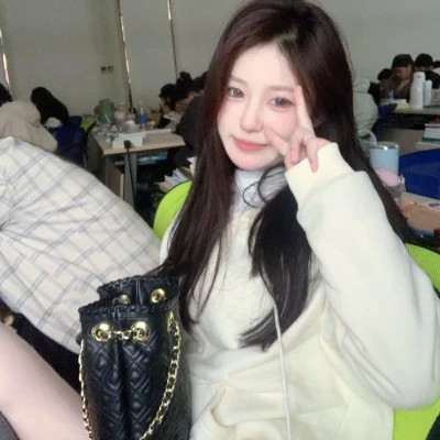 大气优雅的真人少女头像