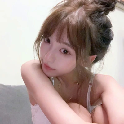 大气优雅的真人少女头像