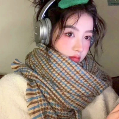 大气优雅的真人少女头像