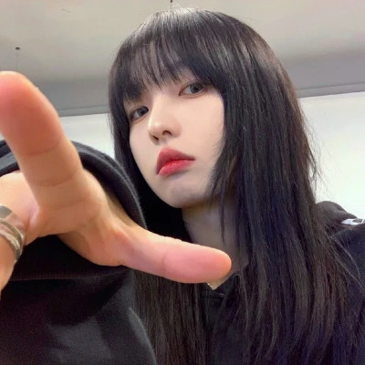 独一无二的青春女生头像