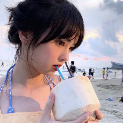 独一无二的青春女生头像