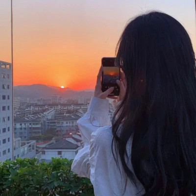 独一无二的青春女生头像