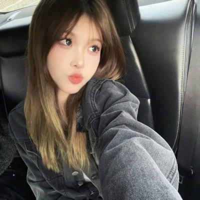 与众不同的精美少女头像
