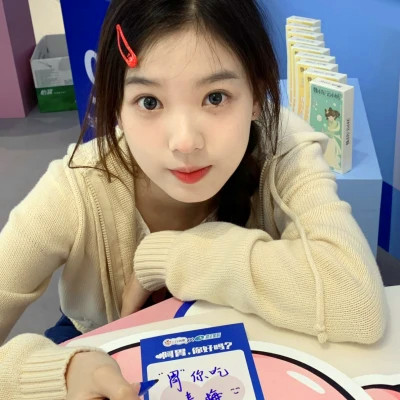 与众不同的精美少女头像