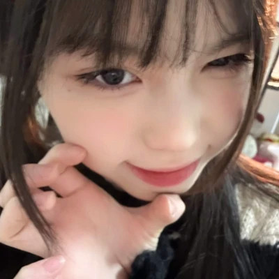 精美的高清少女头像