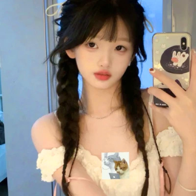 精美的高清少女头像