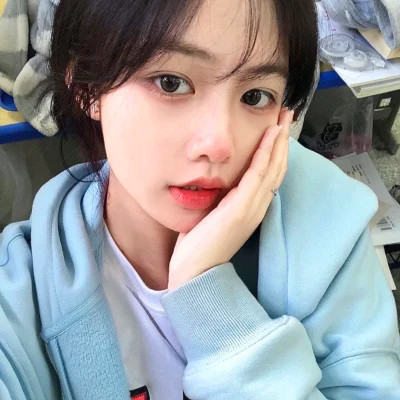 温柔可人的高清少女头像
