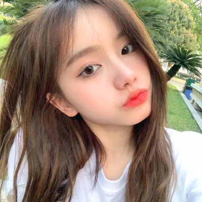温柔可人的高清少女头像