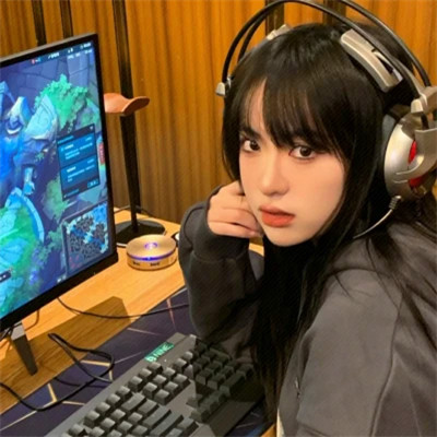 气质高雅的高清少女头像
