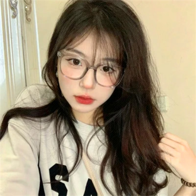 气质高雅的高清少女头像